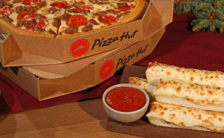 Pizza Hut food