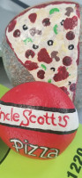 Uncle Scott's Pizza food