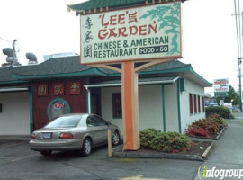 Lee's Garden Chinese outside