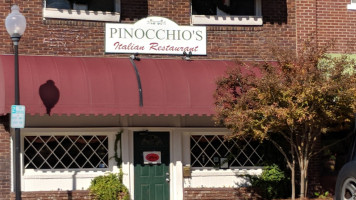 Pinocchio's Italian outside