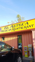 El Azteca outside