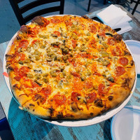 Beach Bum's Pizza Grill food