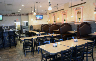 Los Agaves Mexican Grill inside