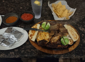 Los Agaves Mexican Grill food