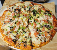 Pop's U-bake Pizza food