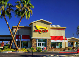 In-n-out Burger outside