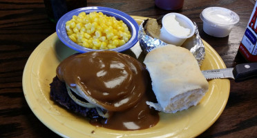 Lonnie's Roadhouse Café food