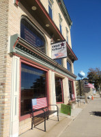 Old Glory Cafe outside