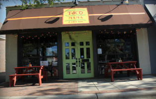 Taco Mama Crestline outside