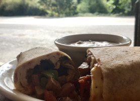 Beacon Rock Cafe At The Skamania General Store food