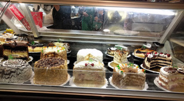 Sherman's Deli Bakery In Palm Spr food