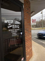 Speedy Lohr's Bbq outside