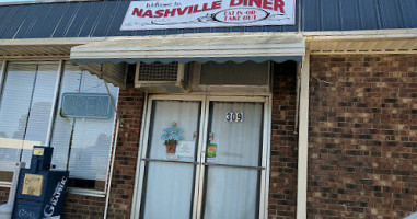 Nashville Diner outside