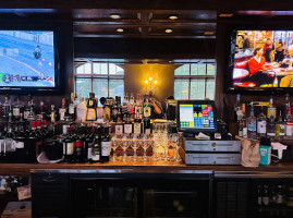 Luciano's Italian Brick Oven food