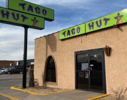 Taco Hut outside