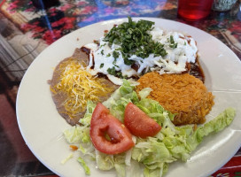 Mercado La Perla food