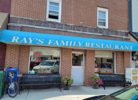 Rays Family outside