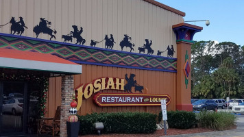 Josiah Lounge (in Seminole Casino Brighton) outside