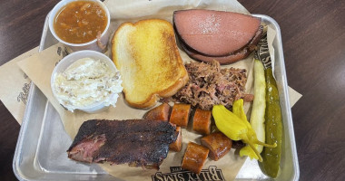 Billy Sims Barbecue food