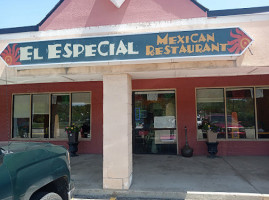 El Especial Phone Number, Reservations, Reviews outside