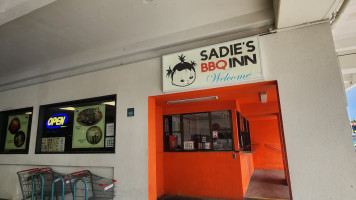 Sadie's Bbq Inn inside