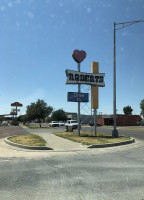 Roberts Drive-inn outside