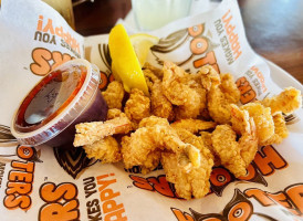 Hooters Hialeah food