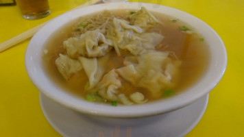 Hon's Wun Tun House food