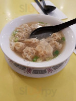 Hon's Wun Tun House food