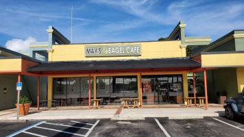 Max's Bagel Cafe outside