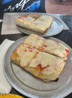 Mama Rosa's Cucina Pizzeria food