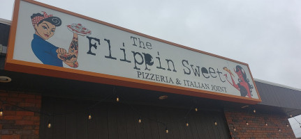 A Flippin' Sweet Pizzeria Italian Joint food