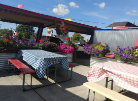 Wally's Drive-in inside