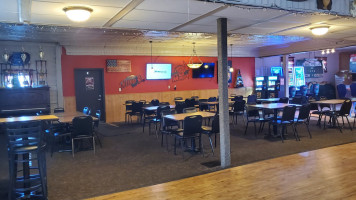 Sportsmen's And Grill inside