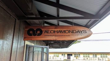 Aloha Mondays outside