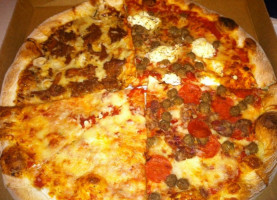 Sal's Pizza food