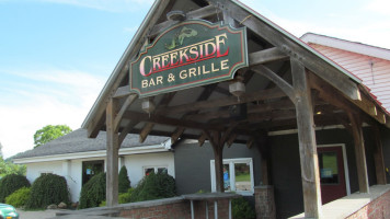 Creekside Grille outside