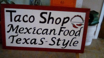 Taco Shop outside