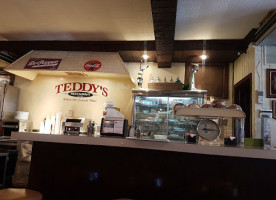 Teddy's Luncheonette food