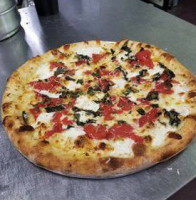 Tommys Italian Pizzeria Pub food