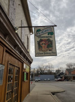 O'riley's Tavern outside