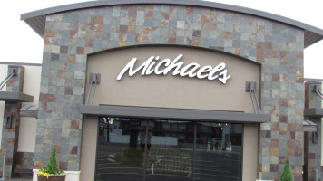 Michael's On The Lake outside