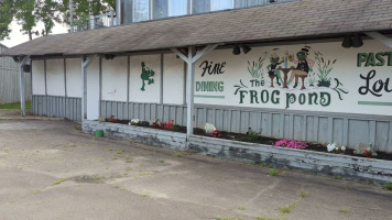 Frog Pond outside