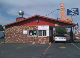 Dusty's In-n-out outside