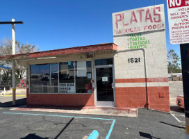 Plata's Mexican Food outside