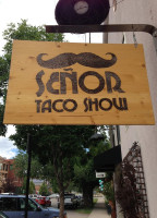 Senor Taco Show outside