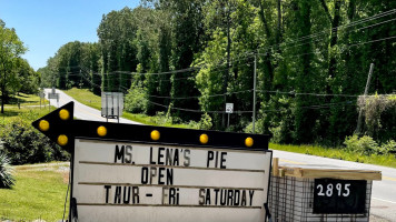 Ms. Lena's Pies food