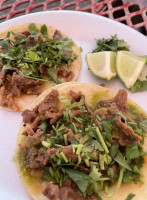 Jose's Tacos food