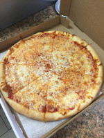 Randazzo's Pizza food