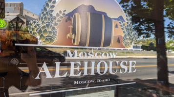 Moscow Alehouse outside